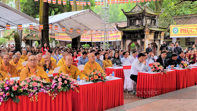 Đông đảo phật tử về chùa Côn Sơn dự Đại lễ tưởng niệm 715 năm ngày Phật Hoàng Trần Nhân Tông nhập niết bàn - Ảnh 7.
