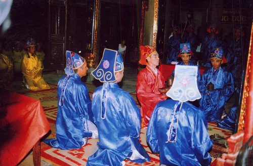 https://consonkiepbac.org.vn/Content/Images/UserFiles/image/2015/thang%205/le%20te2.jpg