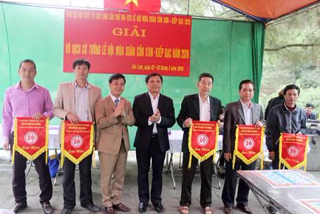 https://consonkiepbac.org.vn/Content/Images/UserFiles/image/2018/Th%C3%A1ng%203/c%E1%BB%9D%20t%C6%B0%E1%BB%9Bng%201_.JPG